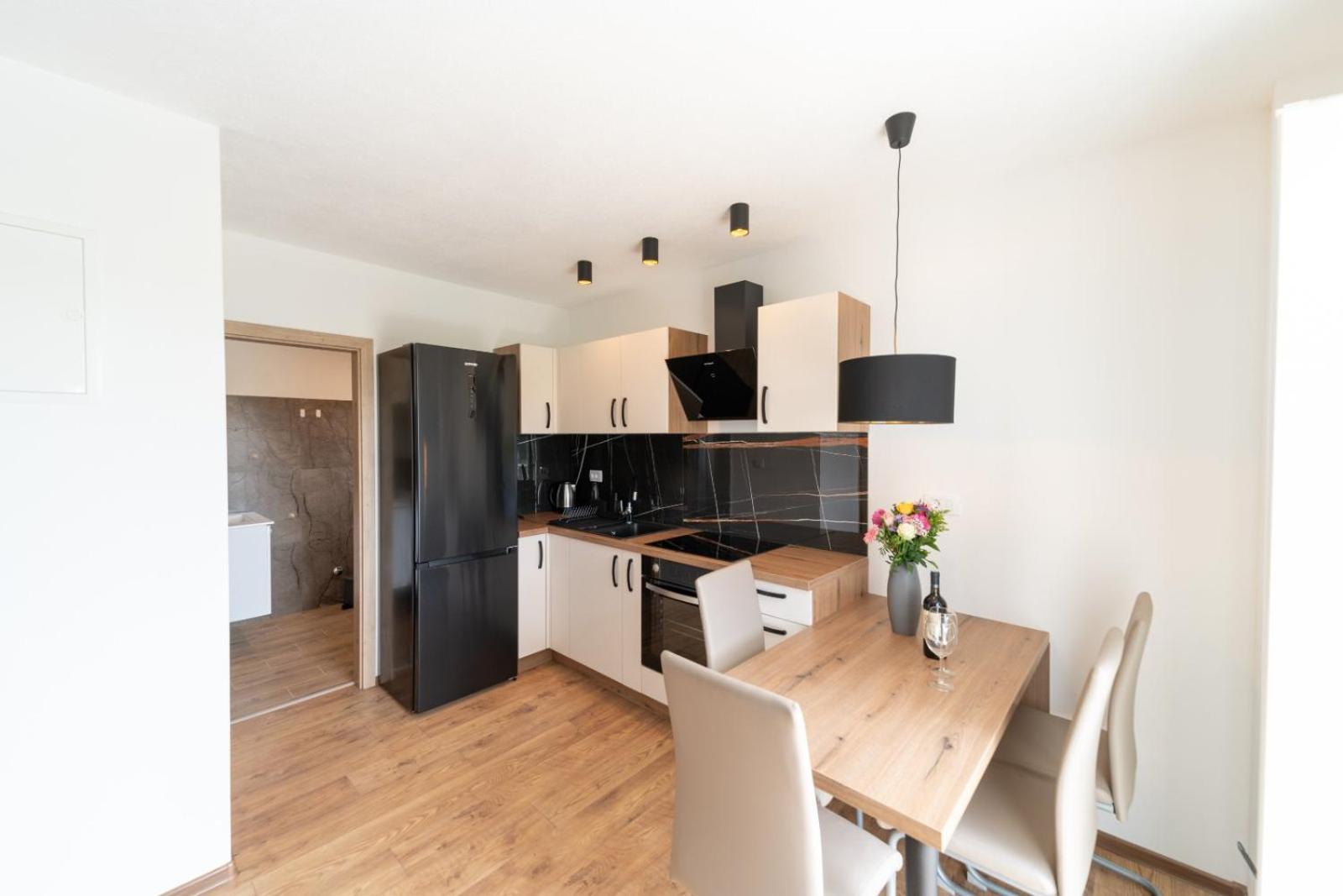Apartment Emilia 2
