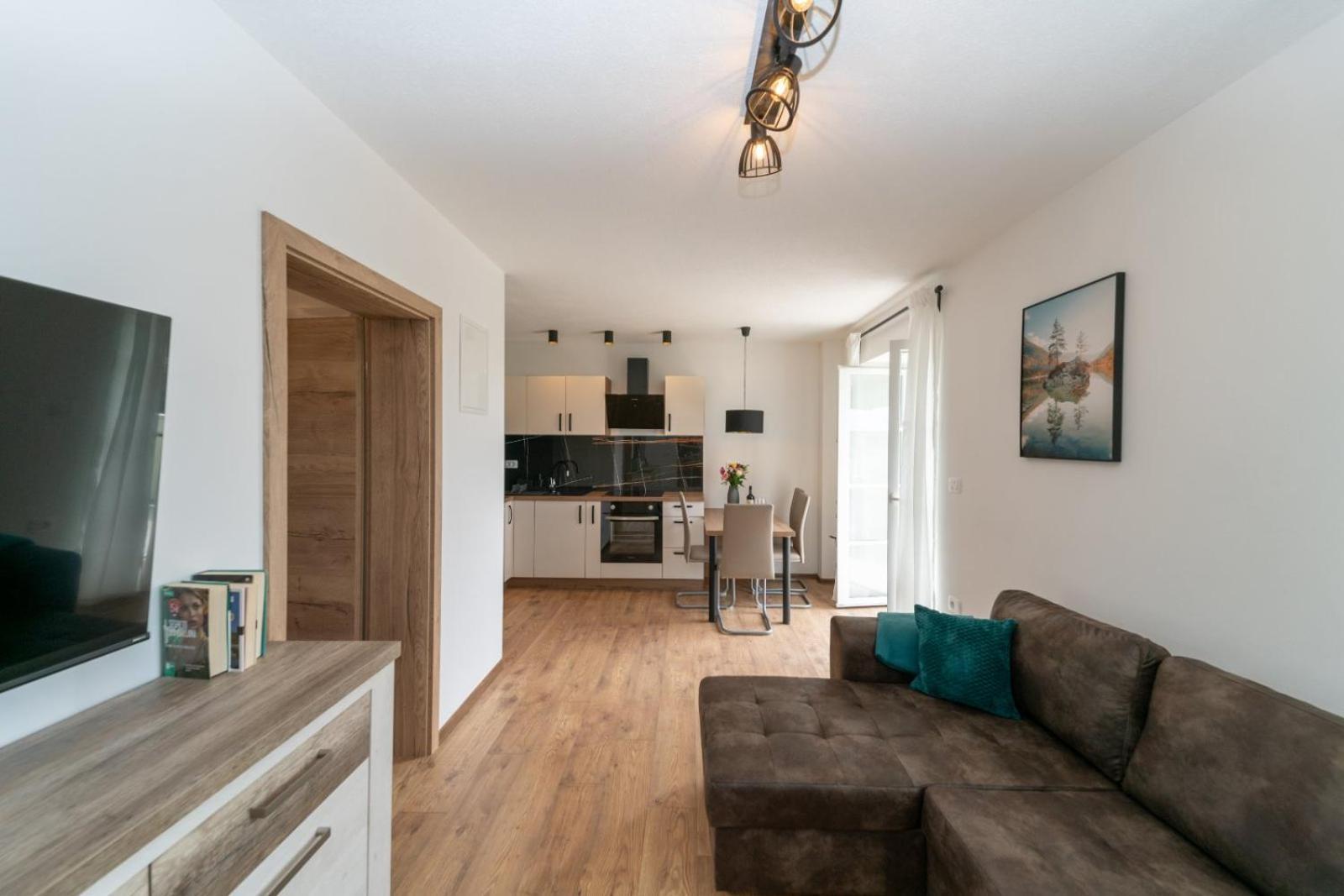 Apartment Emilia 2